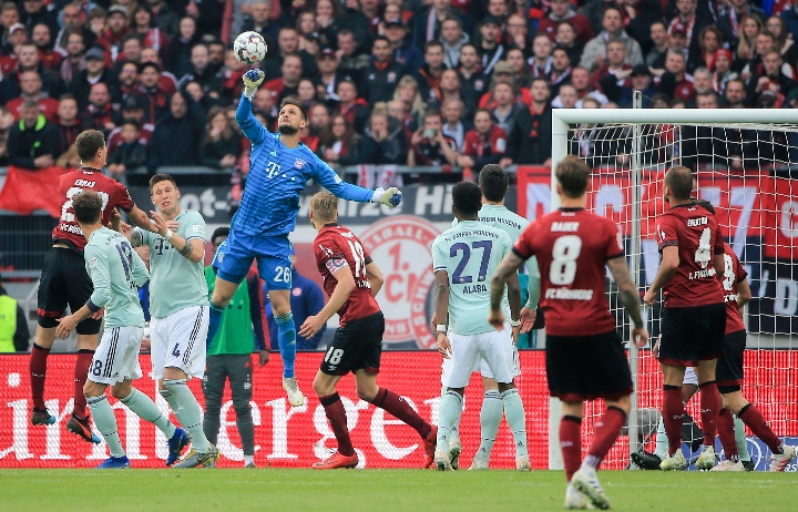 场射门超过 场射门超过